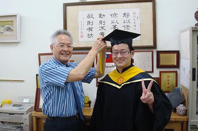 2009 (57).JPG - June 6, 2009 海洋畢業典禮 (撥穗)